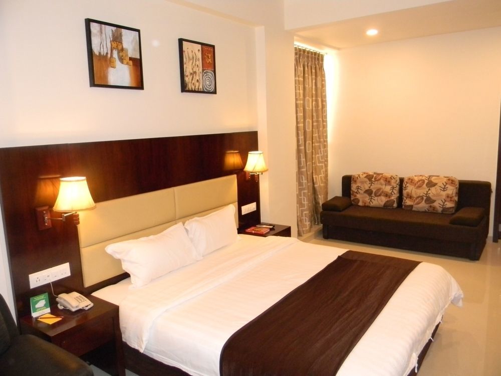 Hotel Sai Jashan Shirdi - Where Blessings & Comfort Meet Buitenkant foto