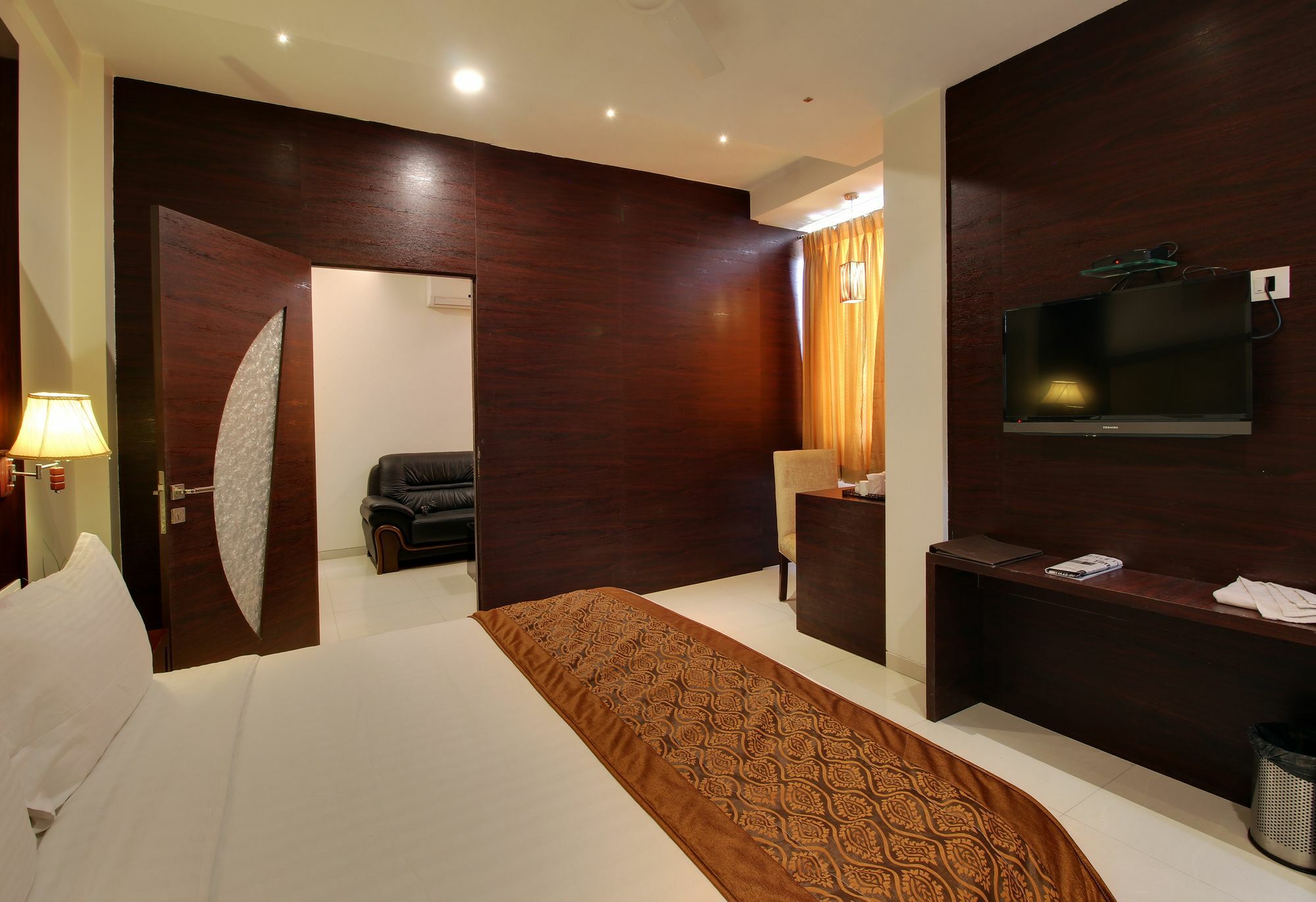 Hotel Sai Jashan Shirdi - Where Blessings & Comfort Meet Buitenkant foto