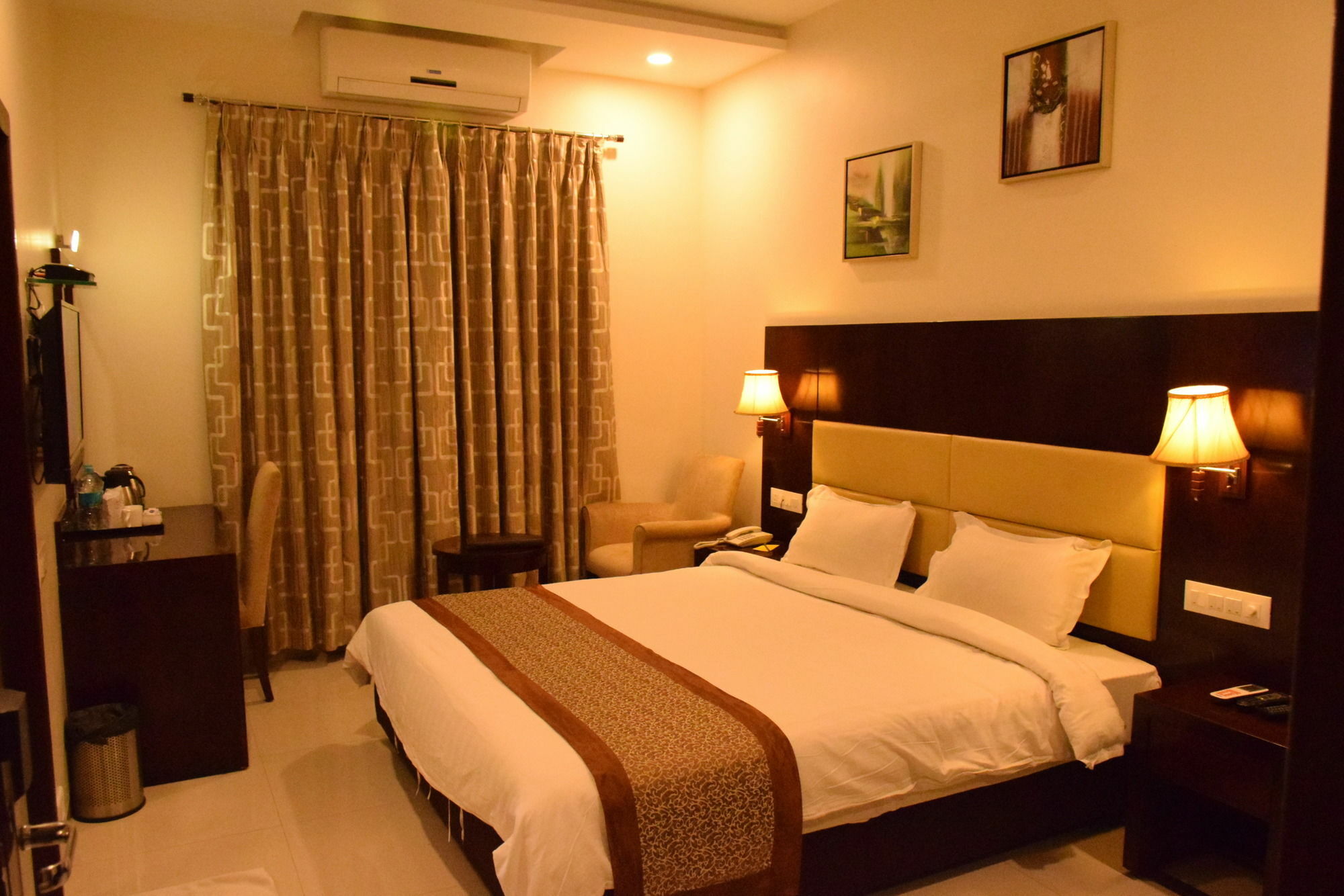 Hotel Sai Jashan Shirdi - Where Blessings & Comfort Meet Buitenkant foto