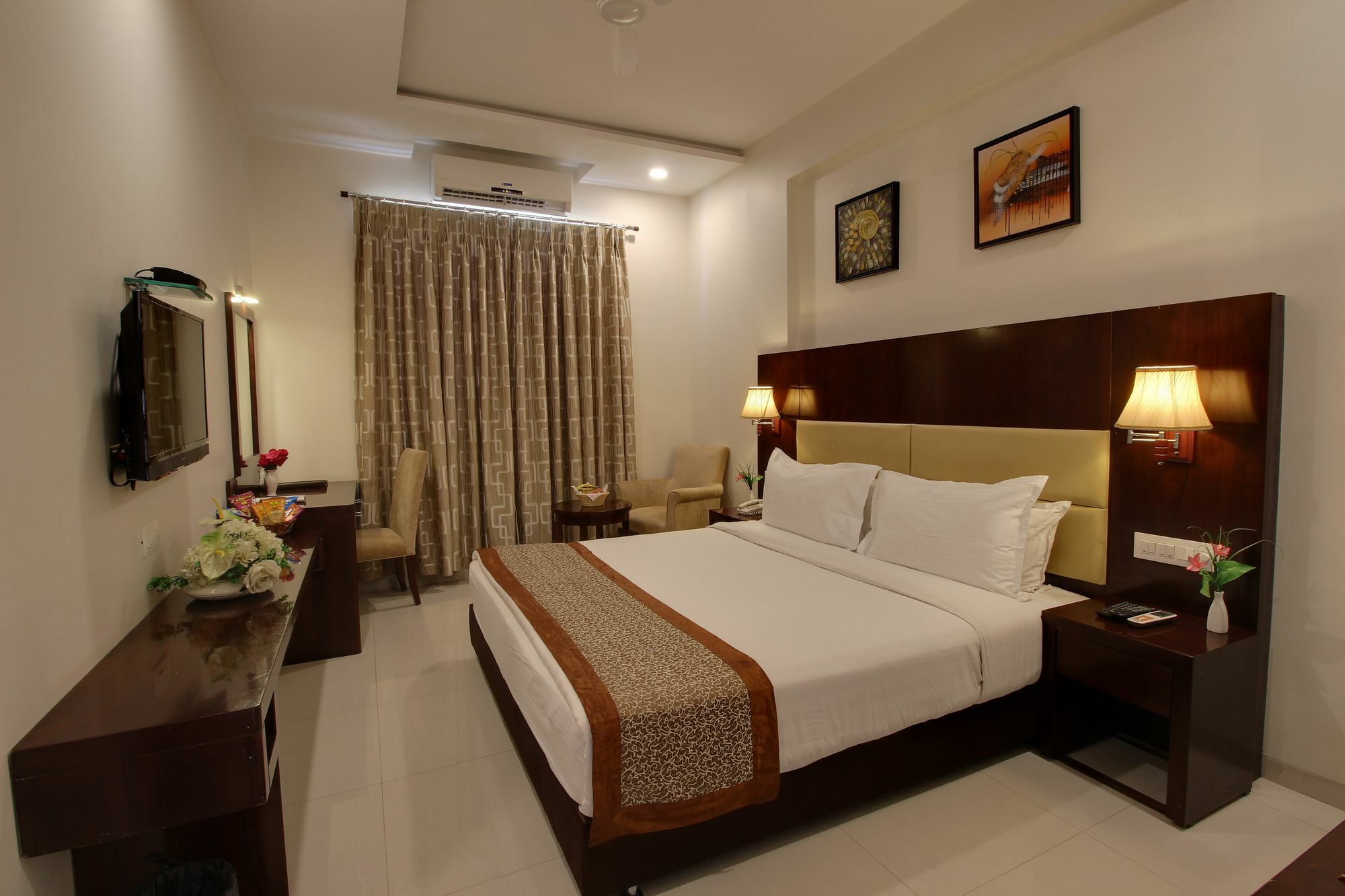 Hotel Sai Jashan Shirdi - Where Blessings & Comfort Meet Buitenkant foto